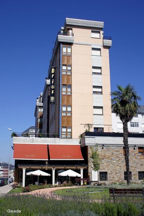 Exterior - Hostal Bríos (Lugo)