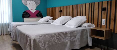 獨特裝潢、書桌、折疊床/加床、免費無線上網