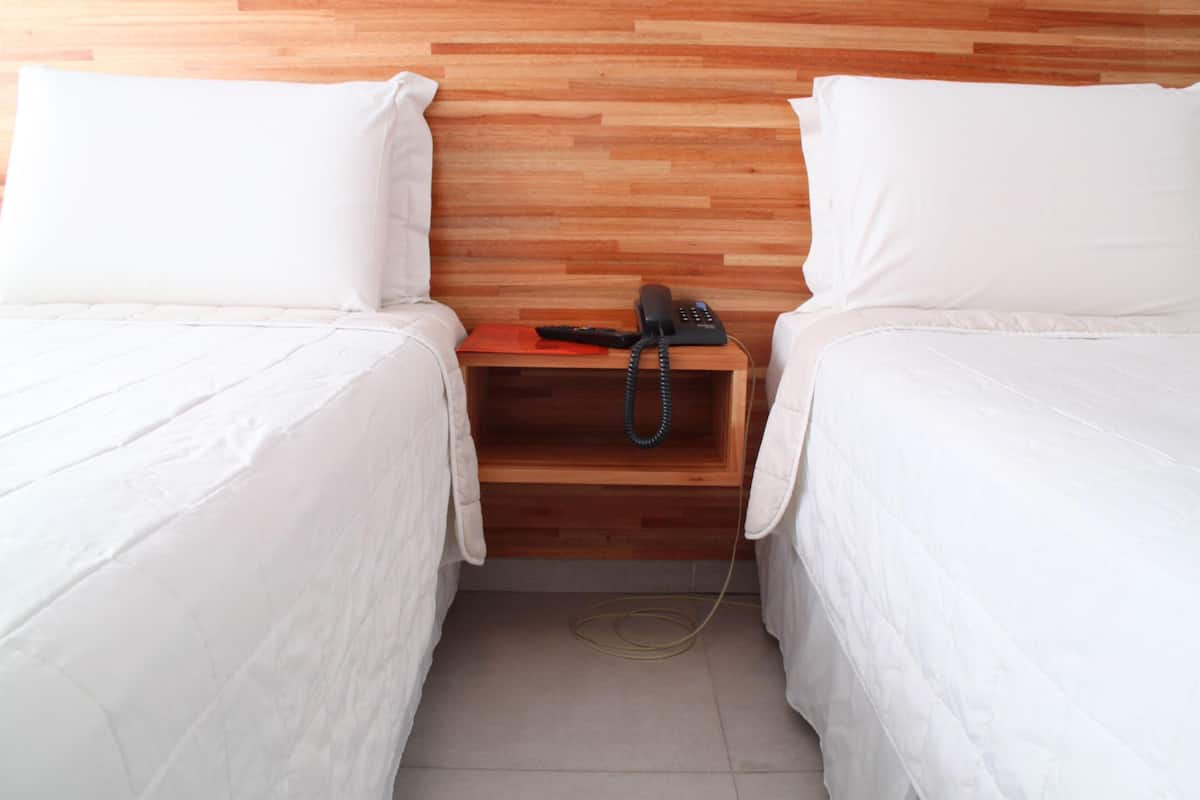 In-room safe, laptop workspace, blackout drapes, rollaway beds