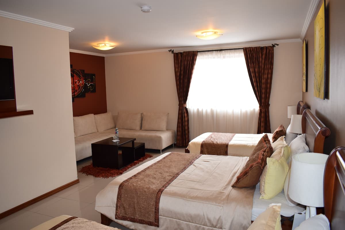 Chambre Quadruple Familiale, salle de bains attenante