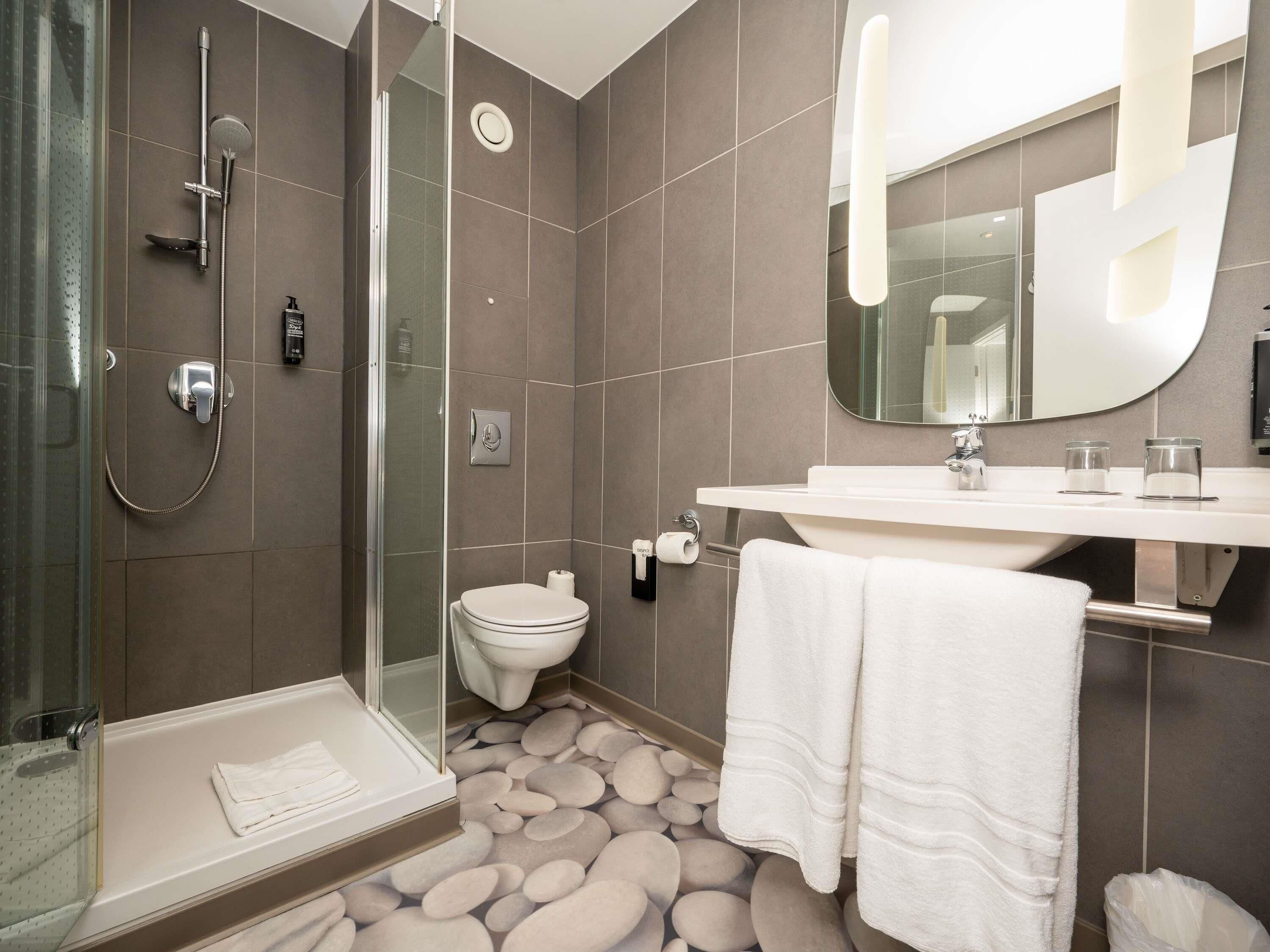 Twin Room, 2 Single Beds