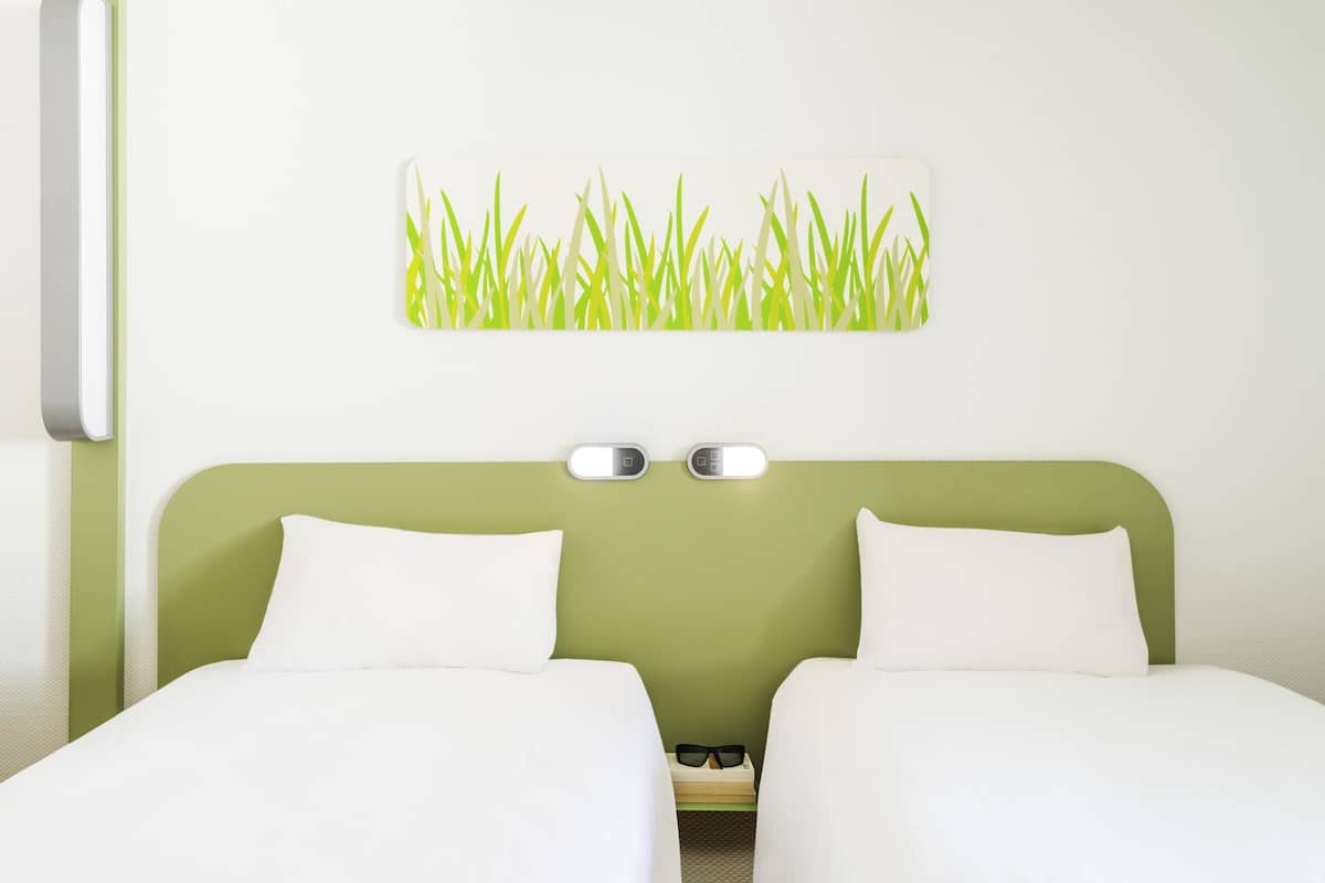 Room, 2 Single Beds, Accessible | Desk, blackout curtains, soundproofing, free WiFi