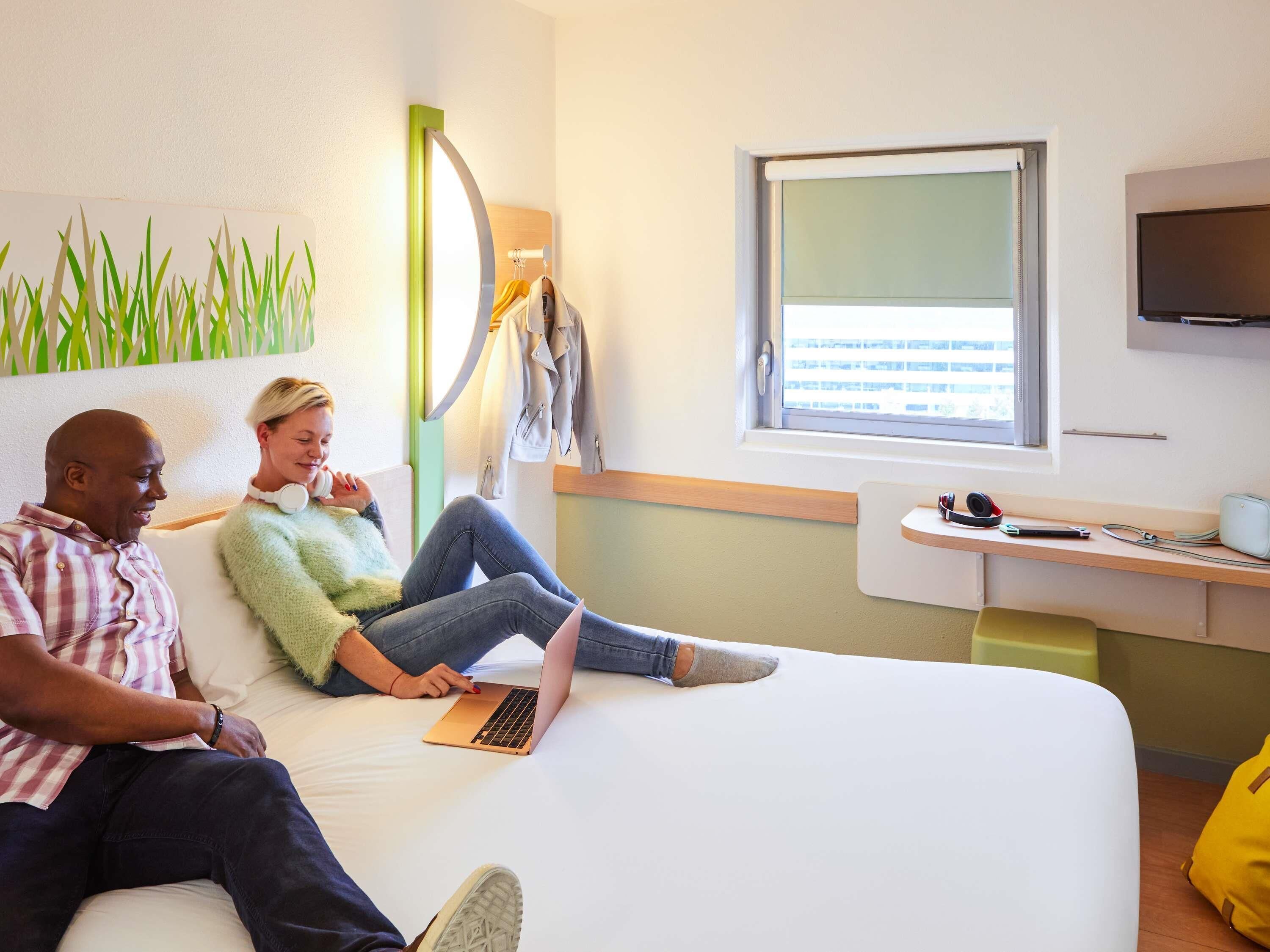Schreibtisch, kostenloses WLAN, Bettwäsche