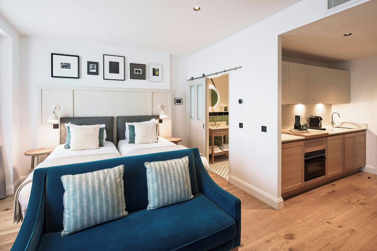 1 bedroom, Egyptian cotton sheets, in-room safe, soundproofing