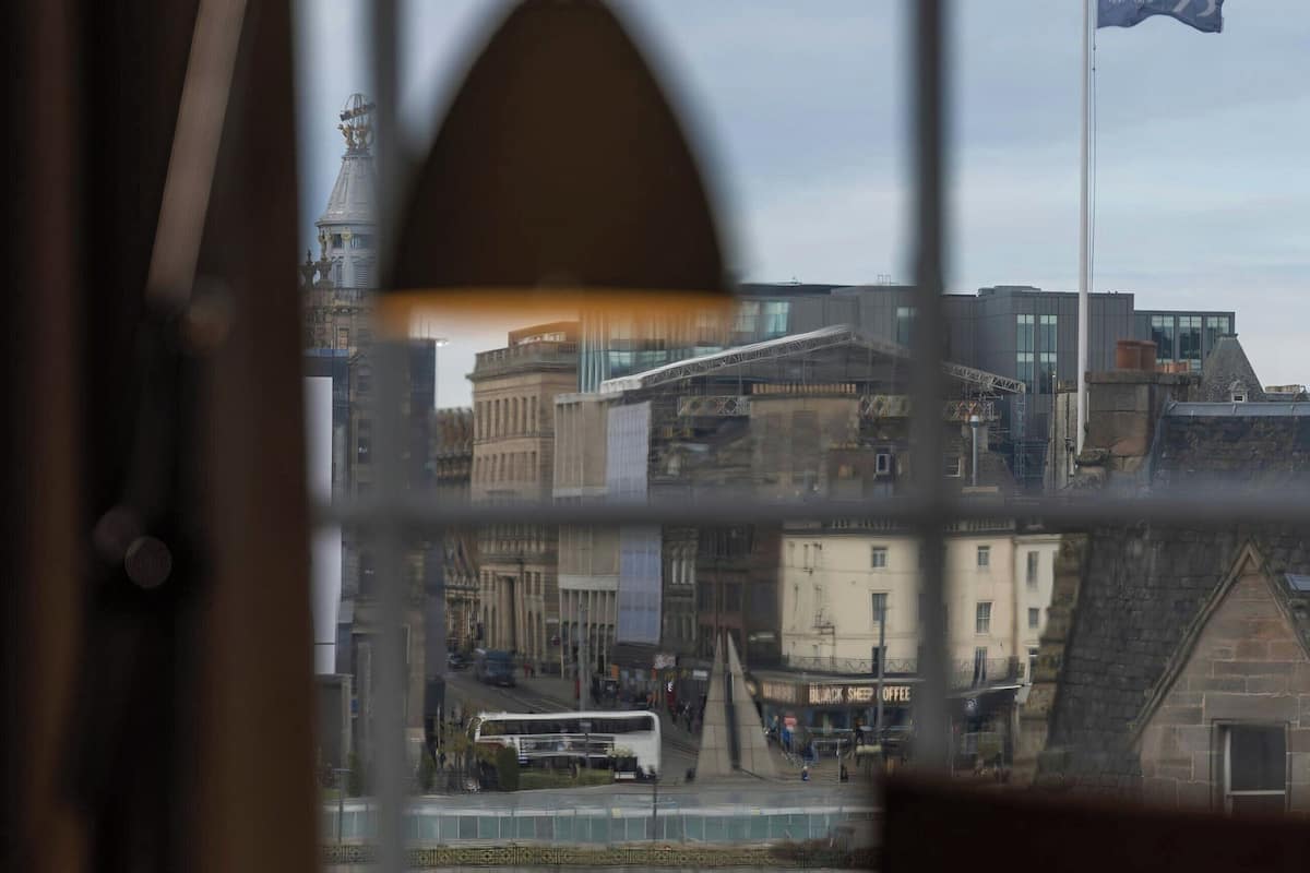 Studio, 2 Single Beds, City View | Living area