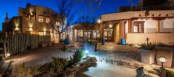 Inn on La Loma Plaza