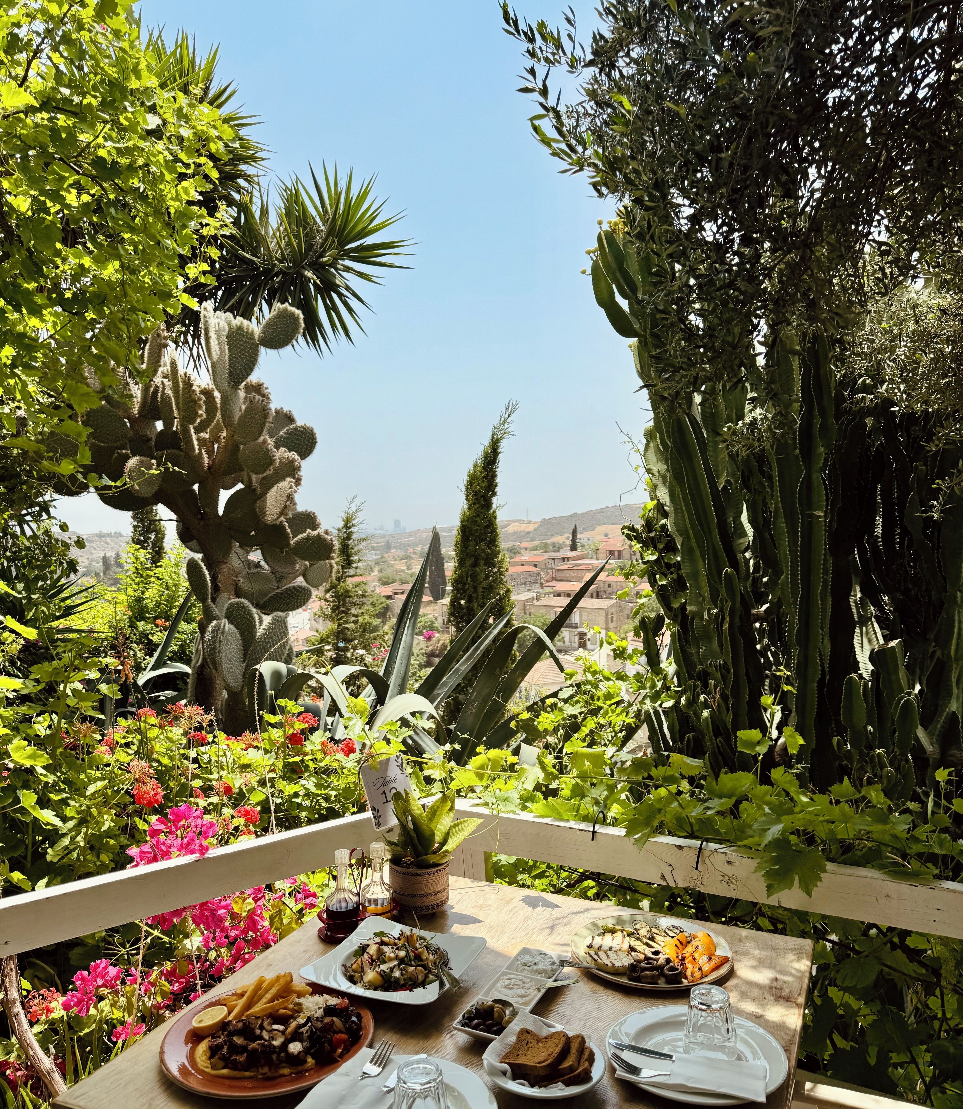 2 restaurants, Mediterranean cuisine