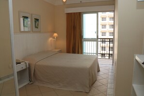 Habitación estándar doble | 1 dormitorio, minibar, caja fuerte y escritorio