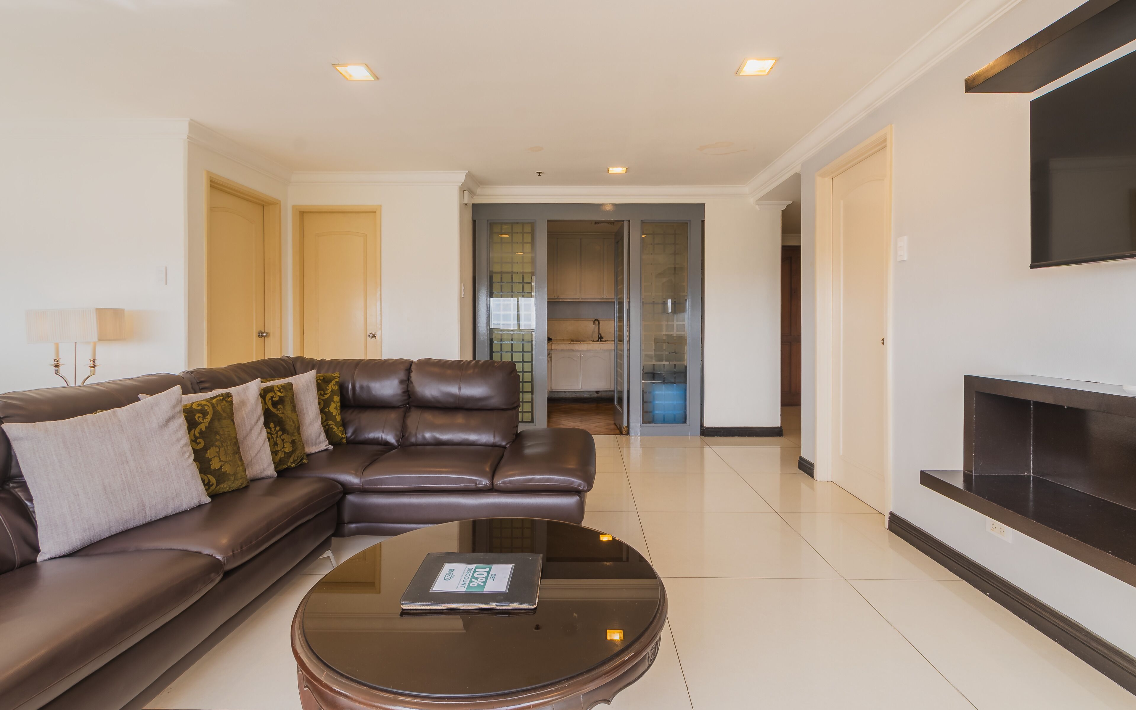 Royal Suite, 3 Bedrooms | Living area