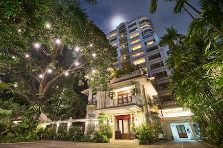 Exterior. Orchid Garden Suites
