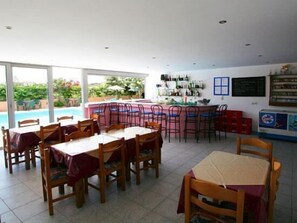 Breakfast, lunch, dinner served; Greek cuisine 