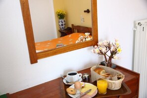 Room amenity - Hotel Handakas (Malevizi)
