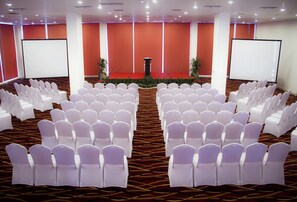 Meeting facility - Fame Hotel Gading Serpong (Gading Serpong)