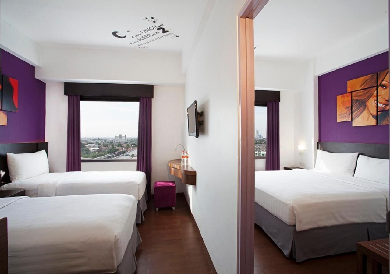 In-room safe, desk, laptop workspace, soundproofing