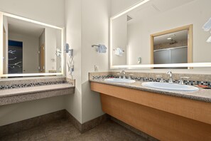Gratis toiletartikler, hårtørrer, håndklæder, Sæbe