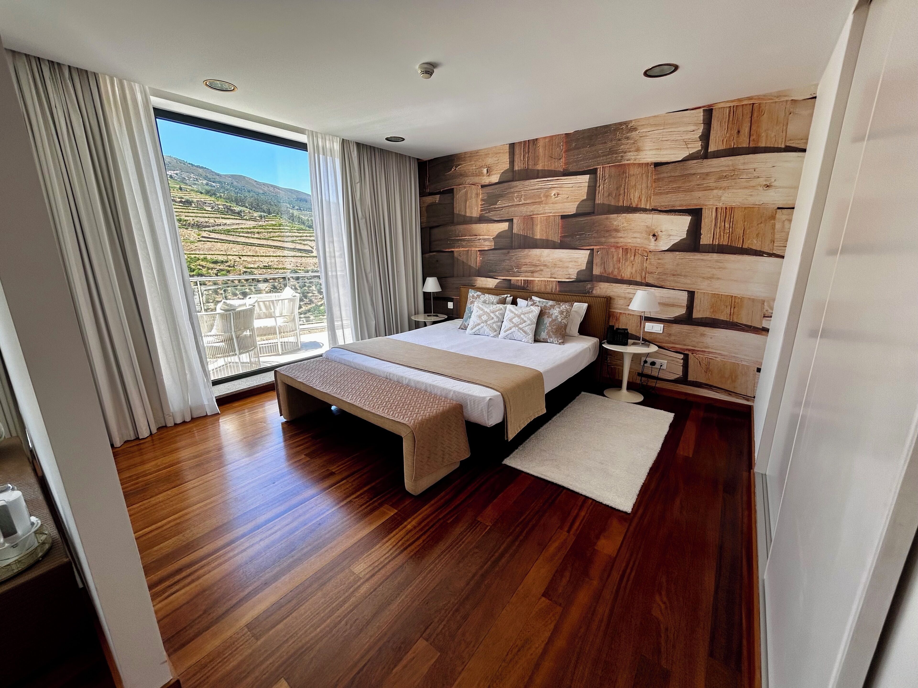 Deluxe Suite, Vineyard View