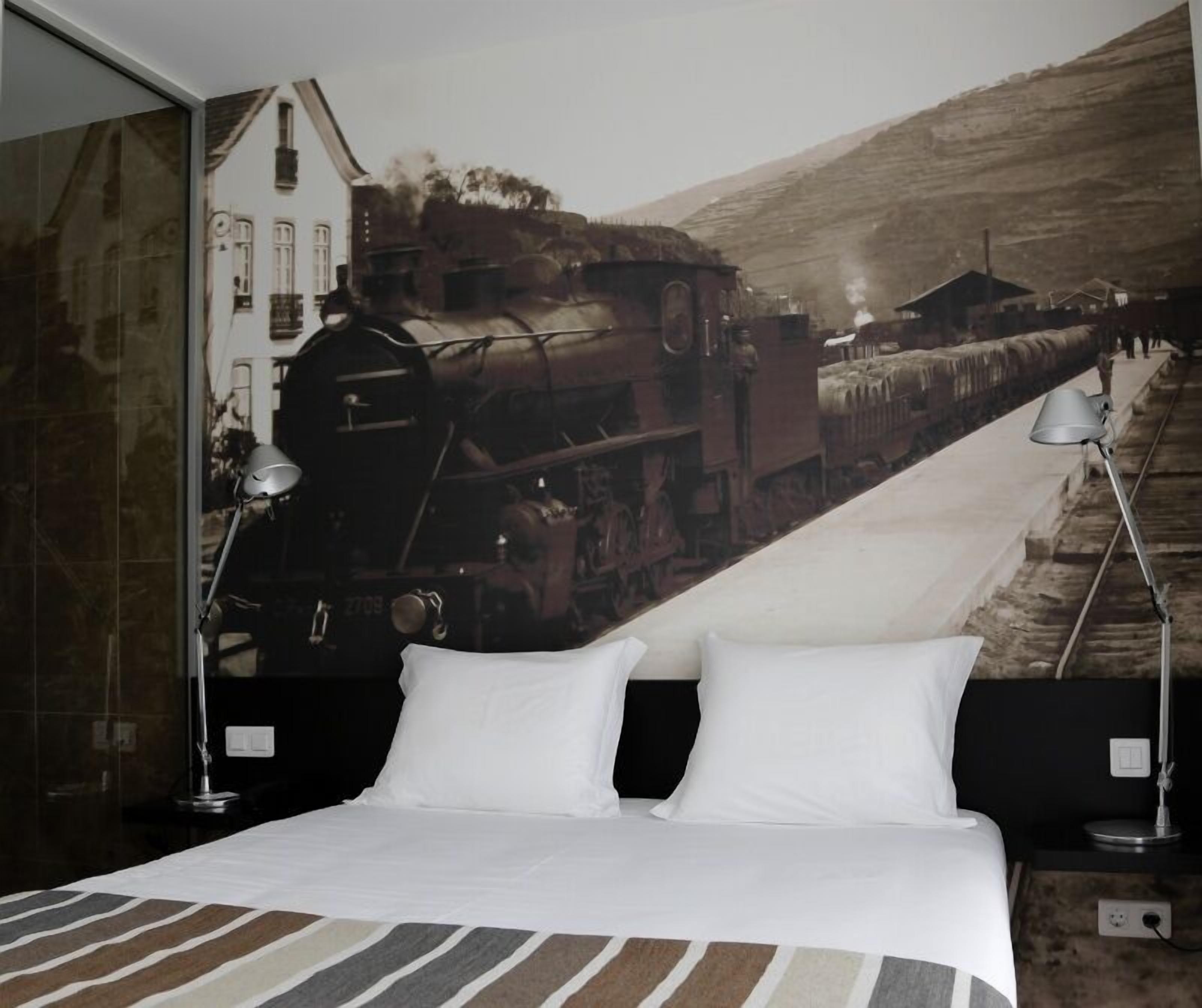 in-room safe, free wifi, bed sheets