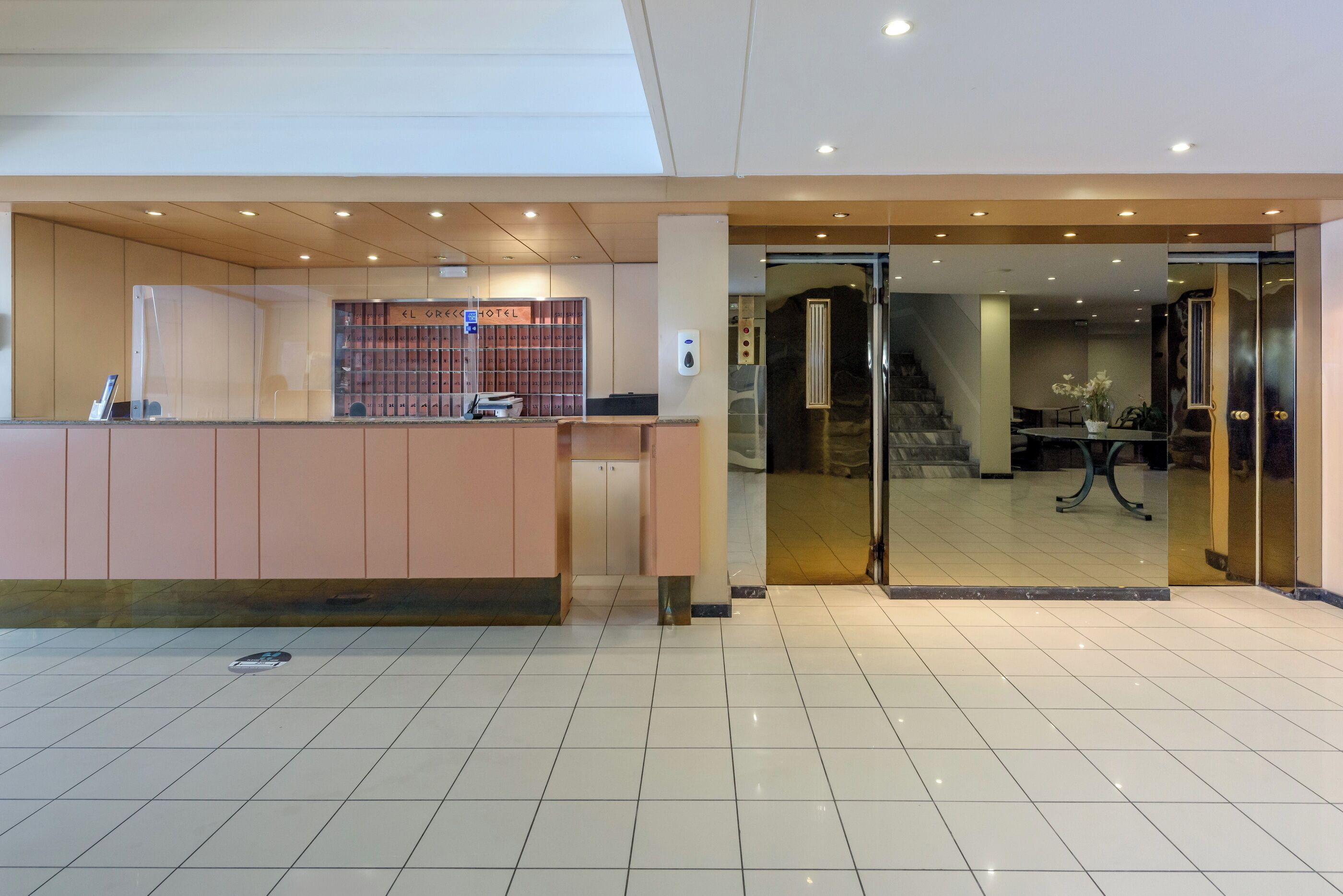 Photo - El Greco Hotel