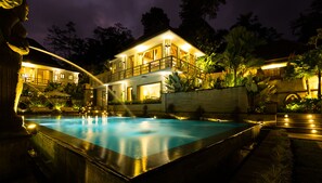 Outdoor pool - Jiwa Klusa Luxury Villa (Payangan)