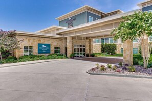 Exterior - Homewood Suites by Hilton Fort Worth - Medical Center, TX (Fort Worth)