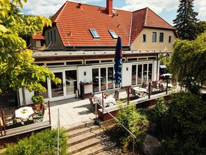 Terrace/patio - Hotel Ostseeland (Rostock)