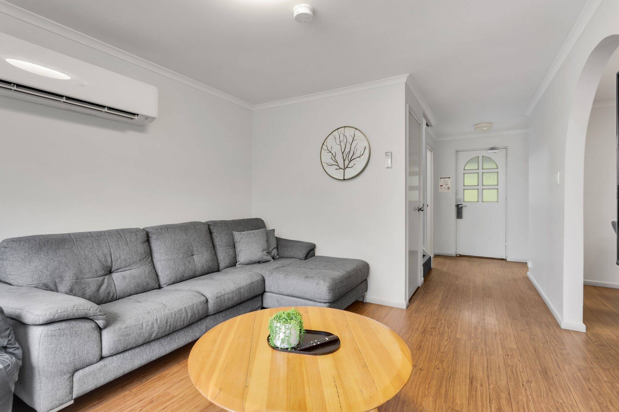 Apartamento premier, 3 quartos (Free Wi-Fi & Parking) | Área de estar | TV de tela plana