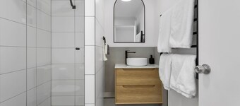 Elphin Motel & Serviced Apartments