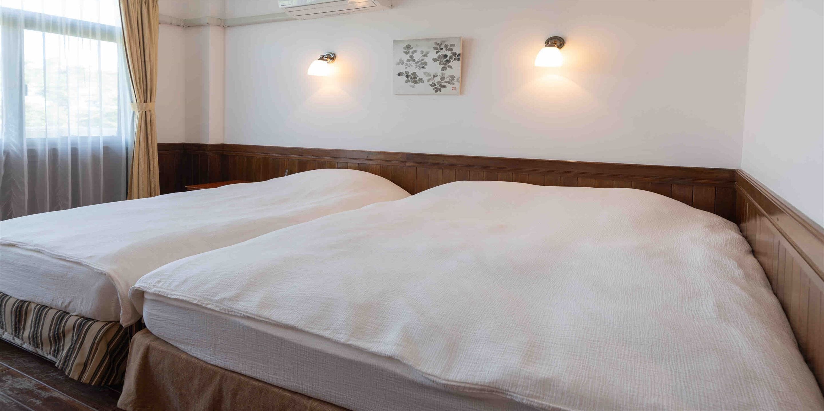 twin room, 2 bedrooms | desk, free wifi, wheelchair access