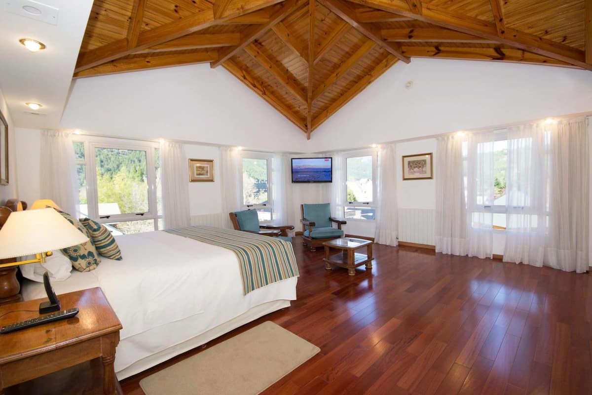 1 bedroom, minibar, in-room safe, desk