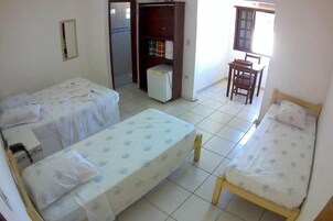 10 habitaciones, minibar, escritorio y wifi gratis 