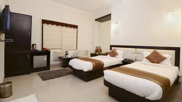 Minibar, escritorio, wifi gratis