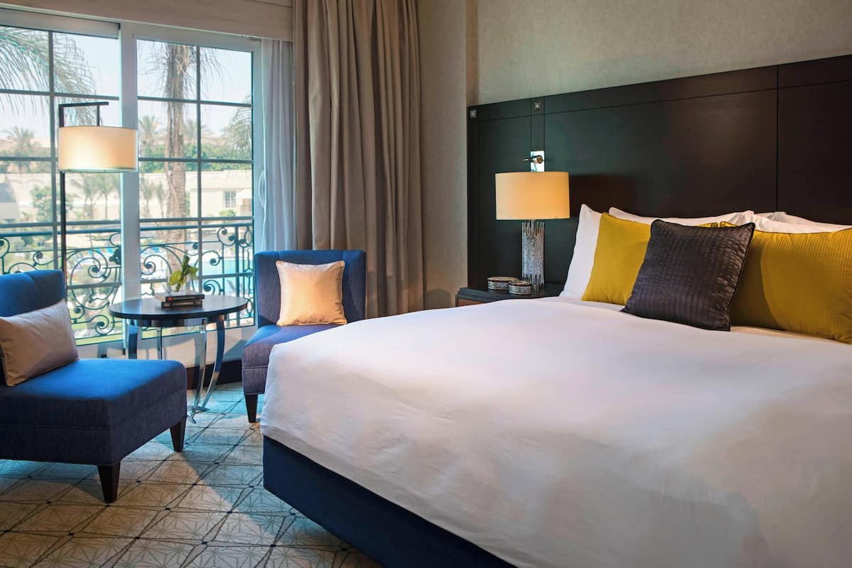 Deluxe Room, 1 King Bed (Club Room, King Bed)