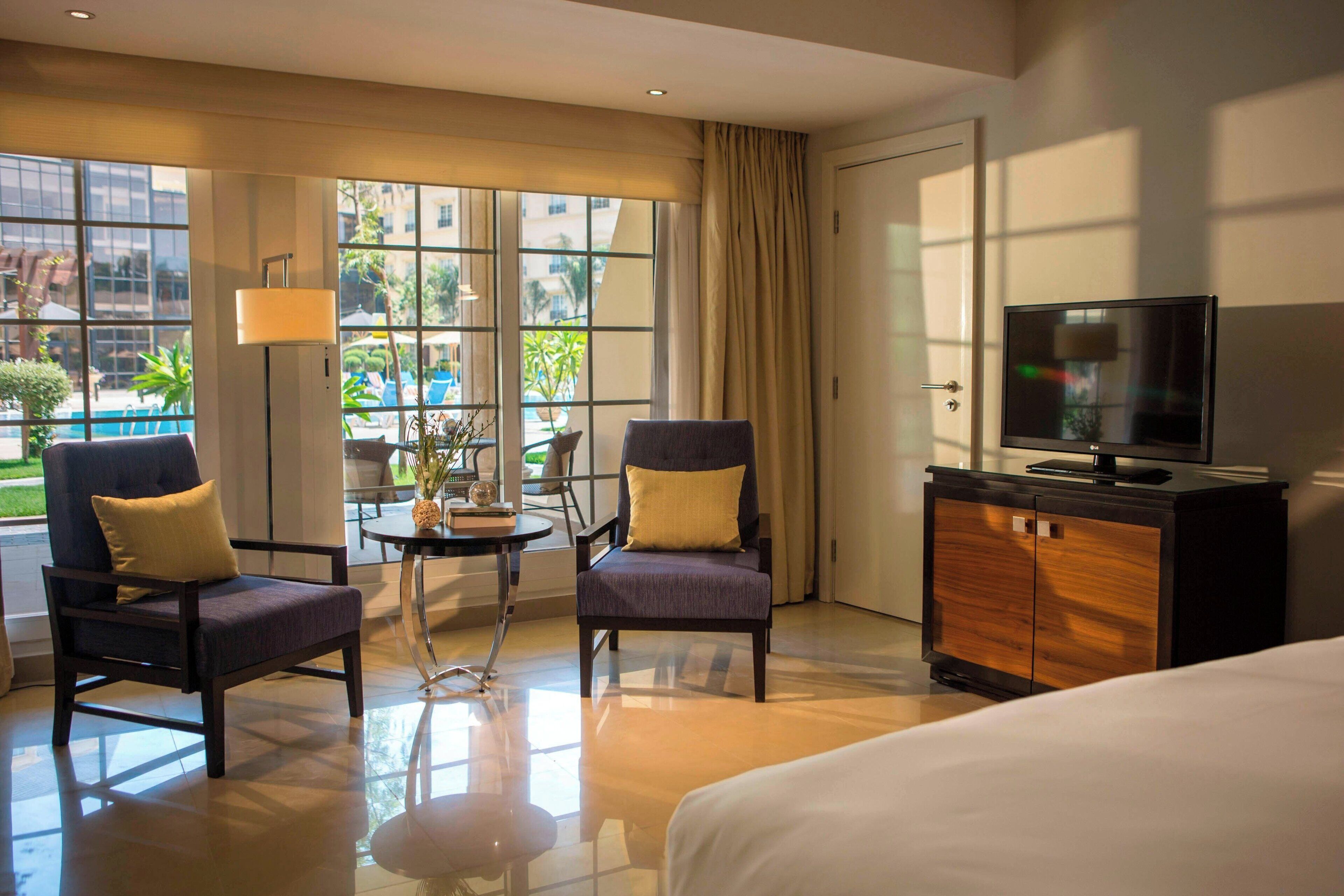 Family Δωμάτιο, 1 King Κρεβάτι, Θέα στην Πισίνα | Πουπουλένια παπλώματα, χρηματοκιβώτιο στο δωμάτιο, γραφείο, ηχομόνωση 