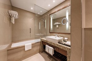 Free toiletries, hair dryer, bathrobes, towels - Renaissance Cairo Mirage City Hotel (New Cairo)