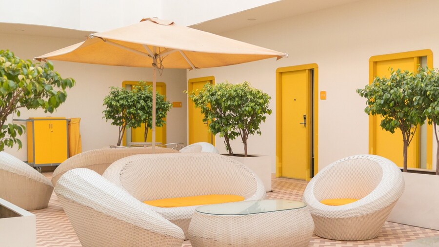 Bloomrooms @ New Delhi Railway Station