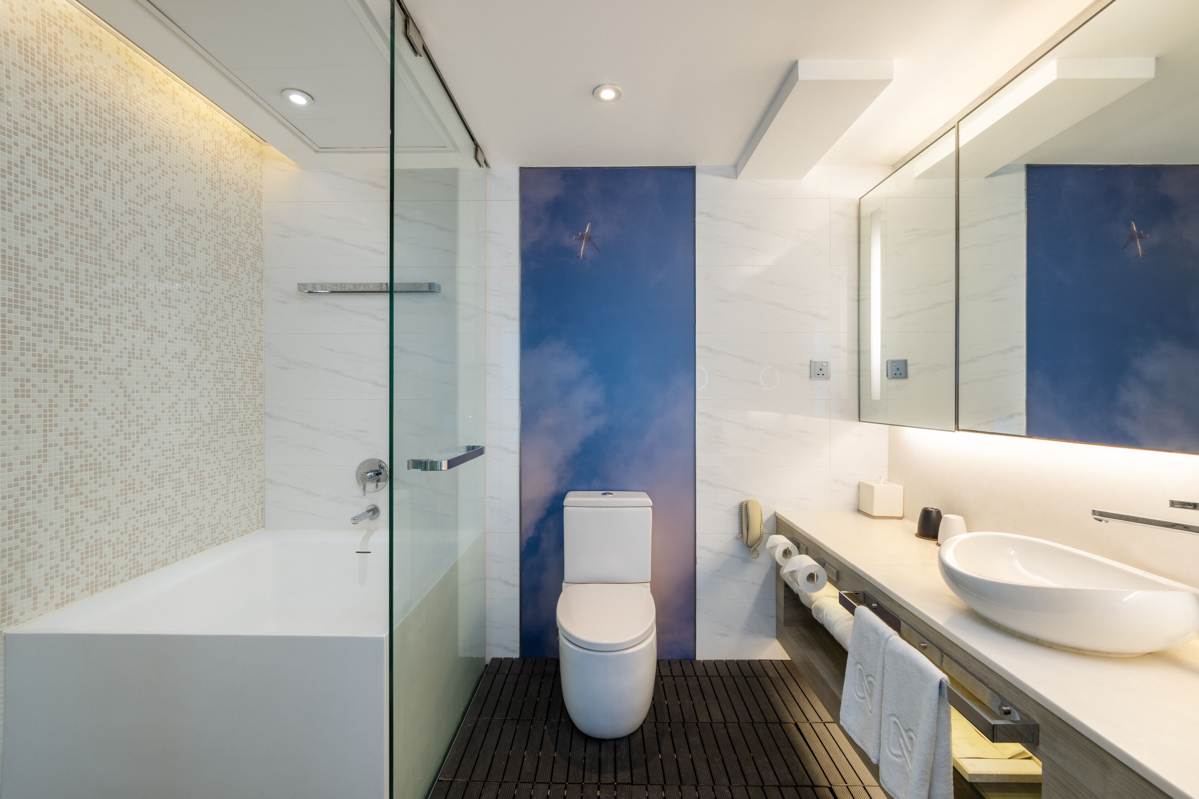 m suite  | bathroom | shower, rainfall showerhead, free toiletries, hair dryer