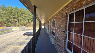 Jeffersonian Motor Inn by Townhouse, Prentiss MS