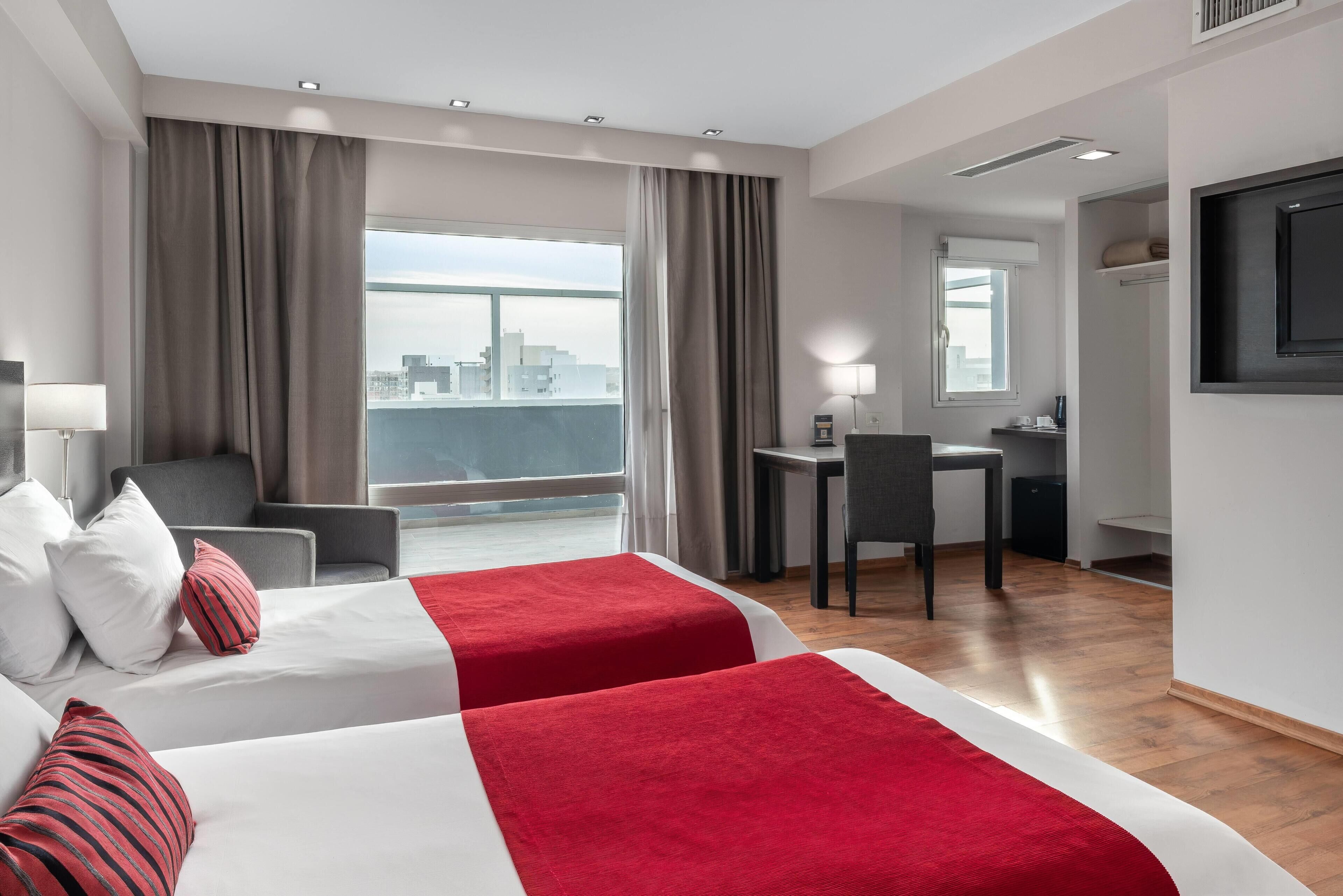 Chambre, 3 lits une place, non-fumeur, vue ville