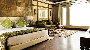 Deluxe Villa | Premium bedding, minibar, in-room safe, blackout curtains
