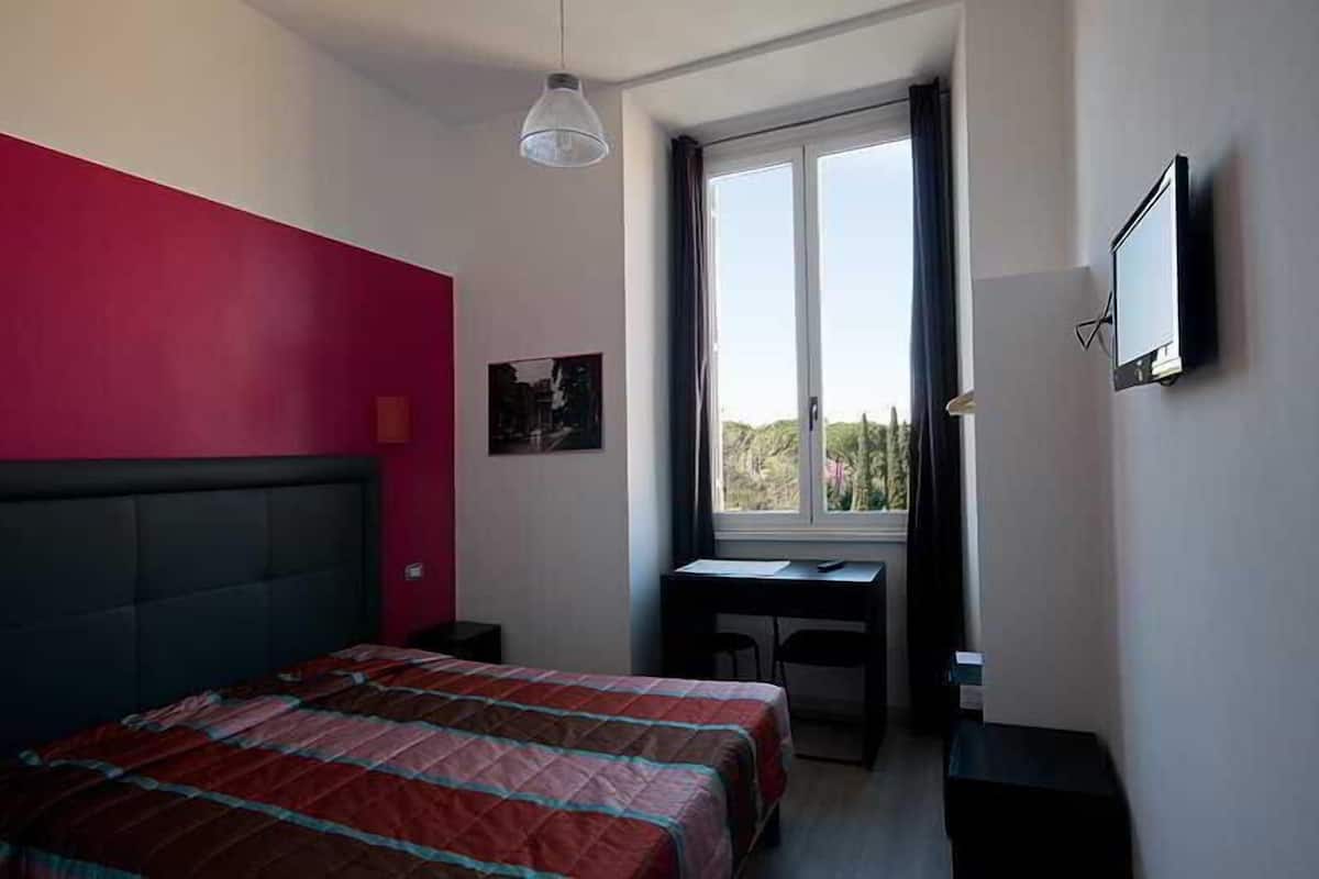 1 bedroom, in-room safe, desk, blackout curtains