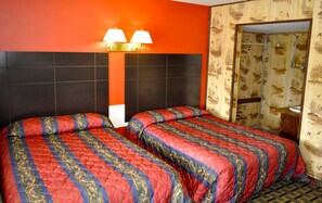 Desk, free WiFi, bed sheets, wheelchair access - Andrews Motor Inn (Andrews)