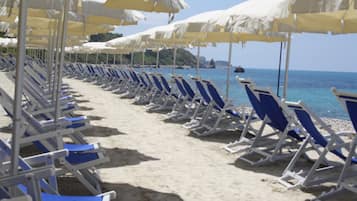 Privatstrand in der Nähe, kostenloser Shuttle zum Strand, Liegestühle