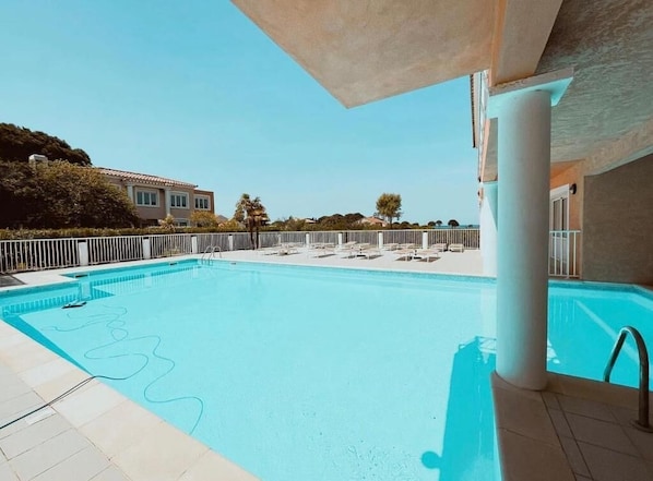 Outdoor pool, pool loungers