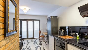 Modern Standard Twin | 1 habitación y caja de seguridad en la habitación