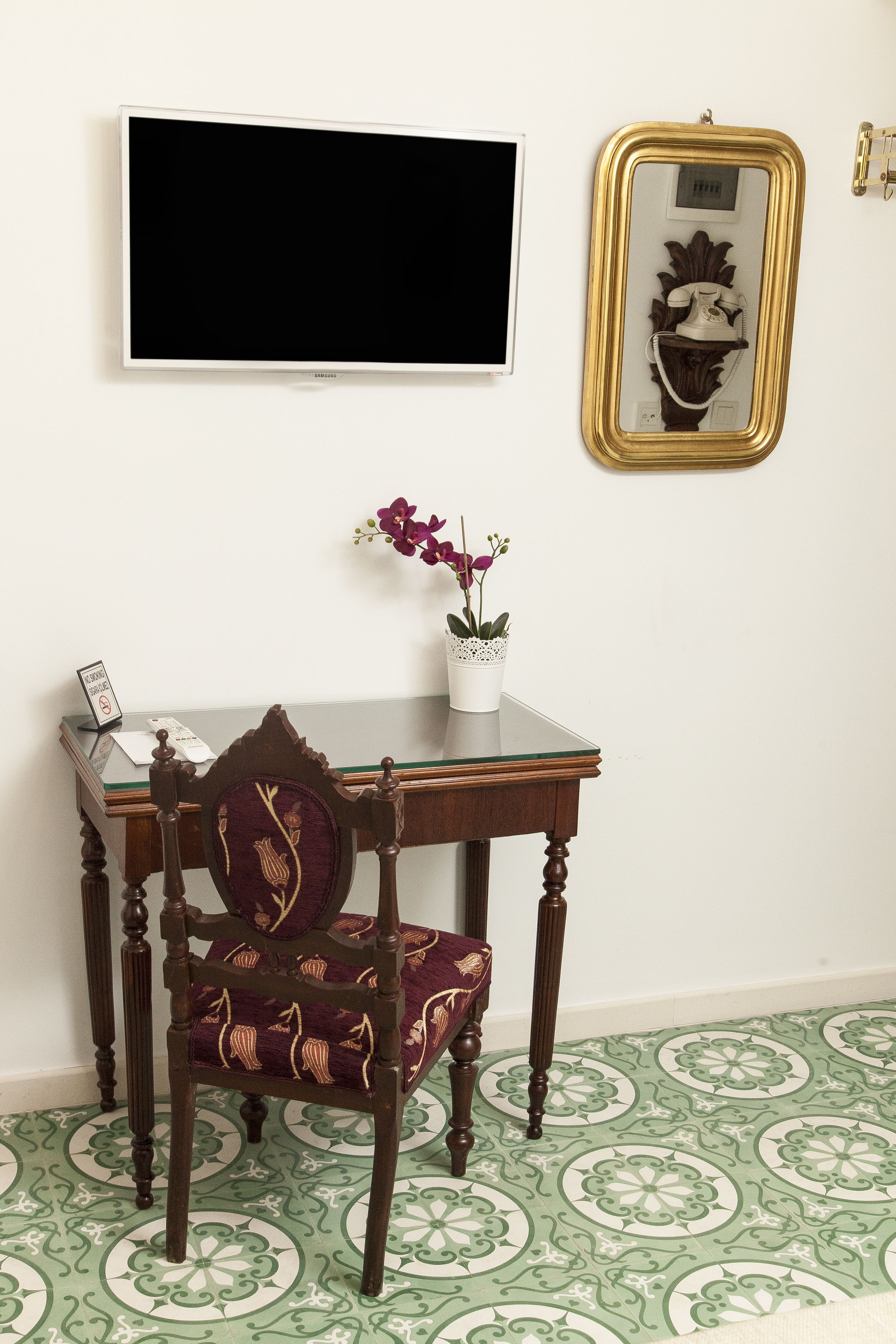 antique economy double, annex building (70 m away) | room amenity