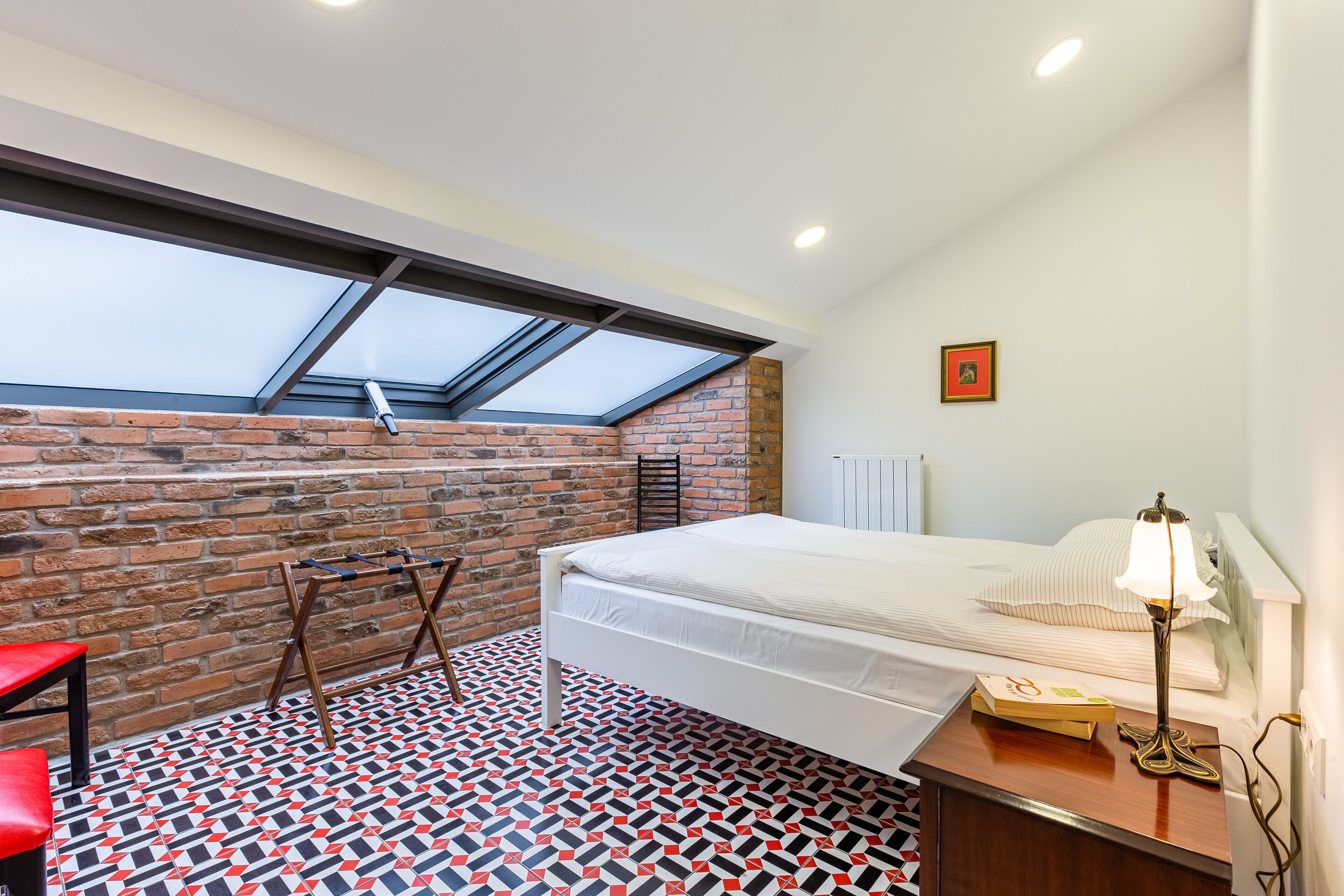 penthouse | 1 bedroom, in-room safe, individually decorated, individually furnished