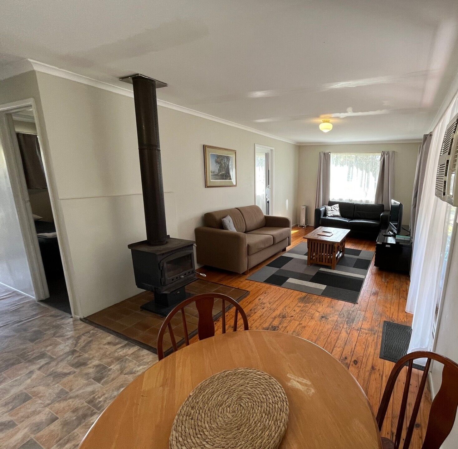 Family Cabin, 2 Bedrooms | Living area