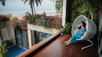 Luxury Villa | Balcony view