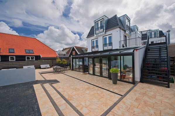 Terrace/patio - Hotel Bij Jef (Den Hoorn)