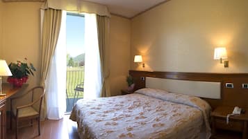 Doppel- oder Zweibettzimmer, Seeblick